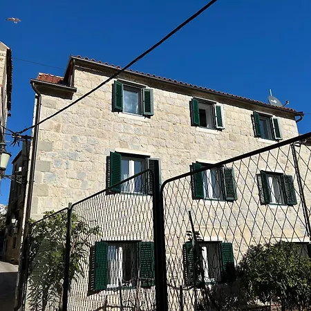 Perfectly Located Cherry Stone House * Сплит