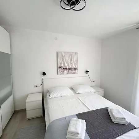 Perfectly Located Cherry Stone House