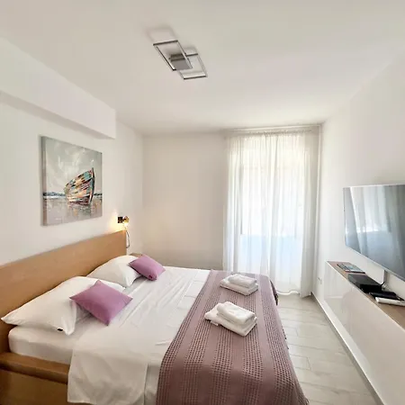 Perfectly Located Cherry Stone House Apartman