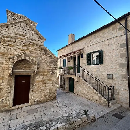 Apartment Perfectly Located Cherry Stone House *