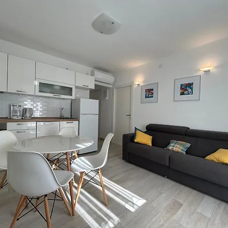 Perfectly Located Cherry Stone House