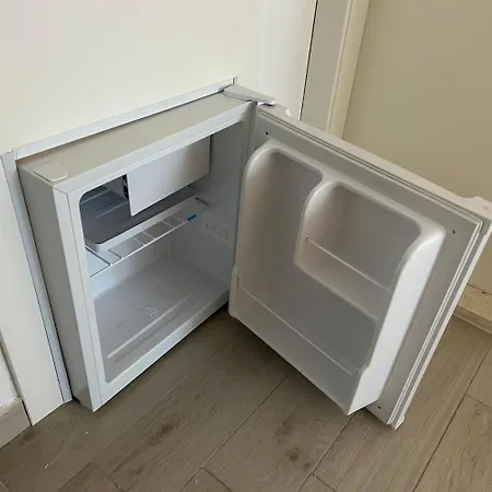 Perfectly Located Cherry Stone House Apartment Split